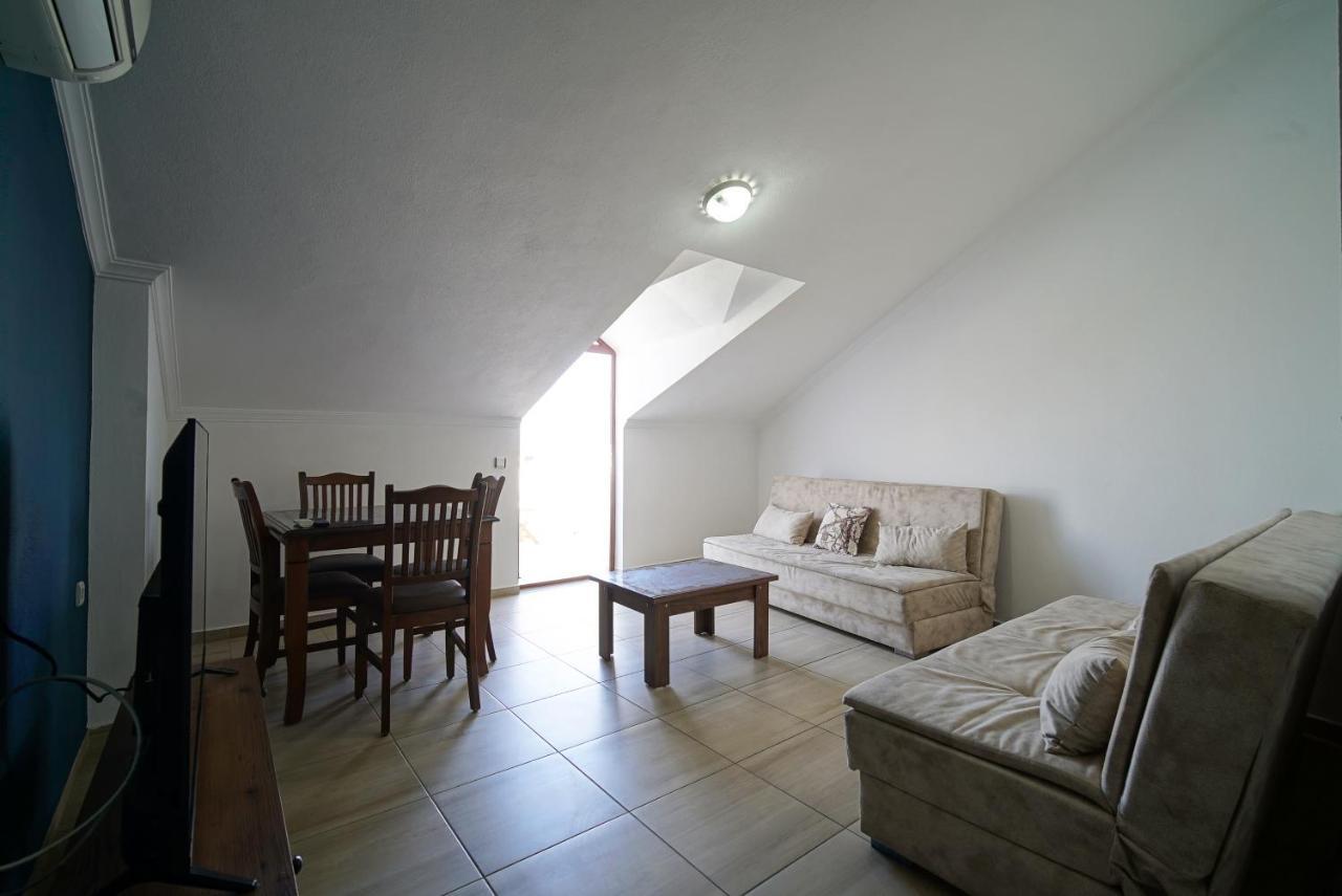 Isik Aparthotel 2*